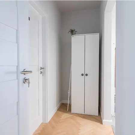 Whizzy - Cozy And Peaceful Place, 12 Minutes From Old Town & Seaside Gdansk