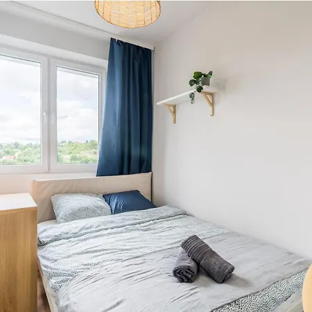 Whizzy - Cozy And Peaceful Place, 12 Minutes From Old Town & Seaside Homestay